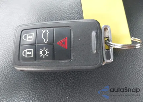 2015 Volvo S60 T5 Premier z USA, uszkodzony, nr VIN YV126MFK3F1344734